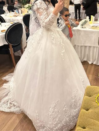 Vestido de Novia con Velo