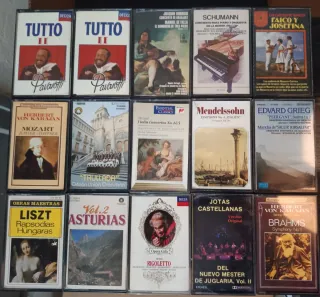 Lote 15 Casetes Clásica, Ópera y Folclore