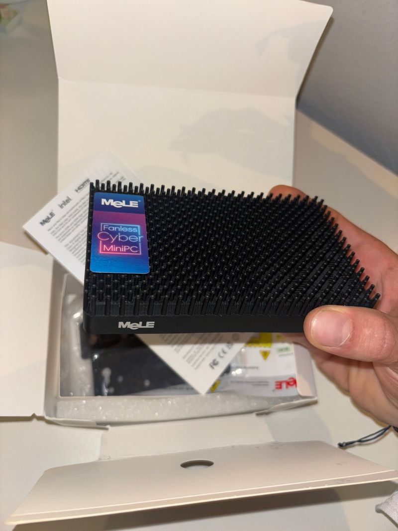 Mini PC MeLE Negro