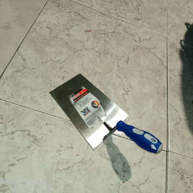 HERRAMIENTA DE ALBAÑILERÍA EXTRAGRANDE