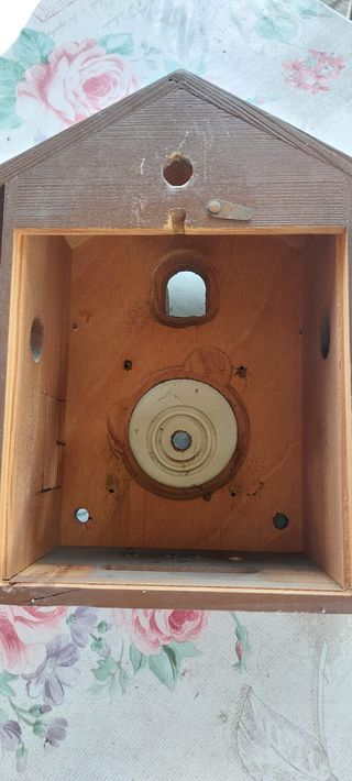 Casetta in legno per orologio a cucù