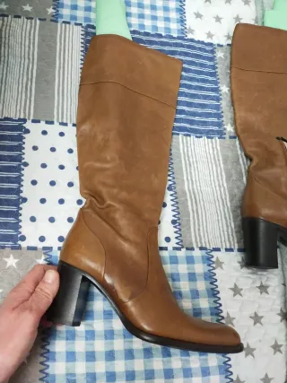 Botas de cuero marrones