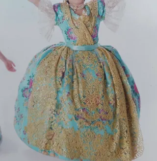 Manteletas de fallera doradas