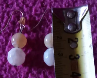 2 PARES DE PENDIENTES CON PERLAS Y PIEDRAS:1X1,5€