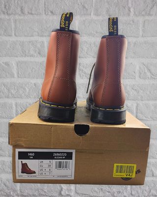 Dr Martens 1460 Tan Blizzard WP mujer 38 nuevas