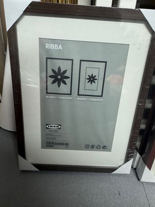 Marco de fotos IKEA RIBBA madera marrón