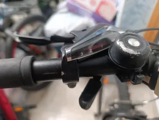 Bicicleta B'Twin Gris