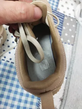 Zapatillas casuales beige