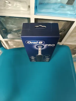 Spazzolino Elettrico Oral-B Pro Vitality