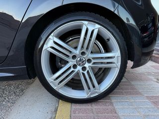 Volkswagen Golf VI R20 DSG Buckets 2011