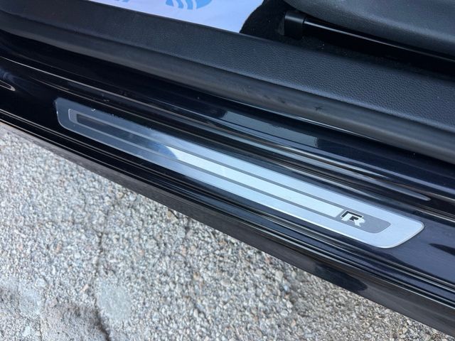 Volkswagen Golf VI R20 DSG Buckets 2011