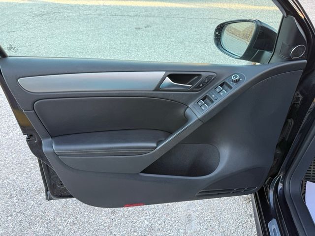 Volkswagen Golf VI R20 DSG Buckets 2011