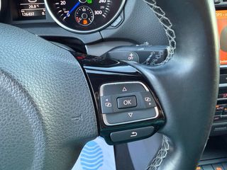 Volkswagen Golf VI R20 DSG Buckets 2011