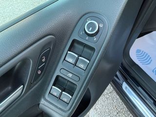 Volkswagen Golf VI R20 DSG Buckets 2011