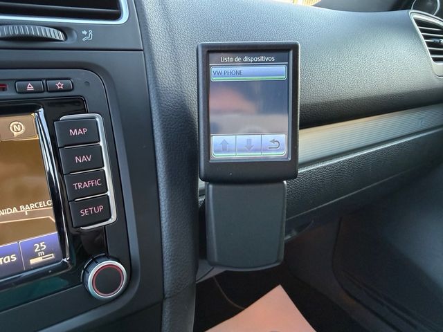 Volkswagen Golf VI R20 DSG Buckets 2011