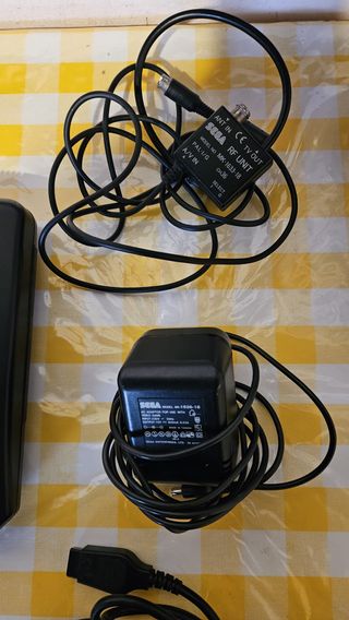 Sega Mega Drive II + 2 mandos + KLAX