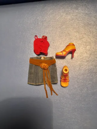 Accessori Bratz: Vestito, gonna, scarpe