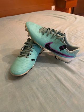 Botas Fútbol Nike Tiempo Talla 44