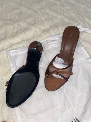 Sandalias Zara lazo marrón