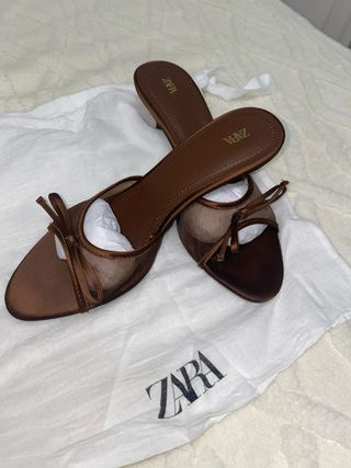 Sandalias Zara lazo marrón