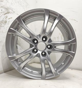 Juego Llanta de 17 pulgadas de Mercedes Vito 5X112