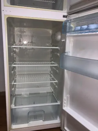 Frigorífico Beko 1,45m