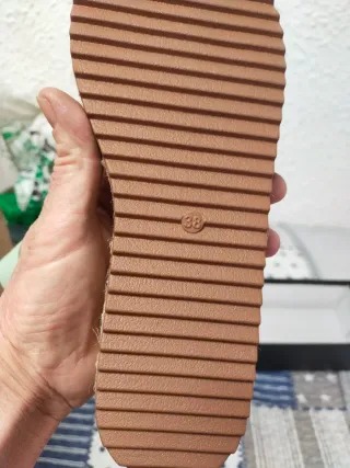 Chanclas verdes, rosas y amarillas talla 38