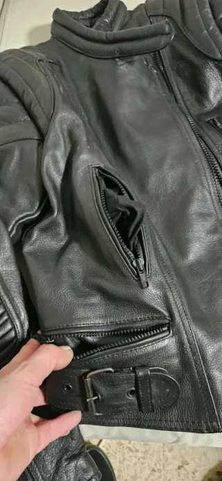 Chaqueta de moto de cuero negra
