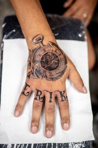 Tatuaje N#162 Reloj y Nombres