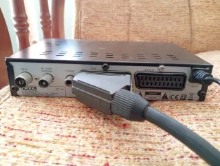 Decodificador TDT AXIL RT140