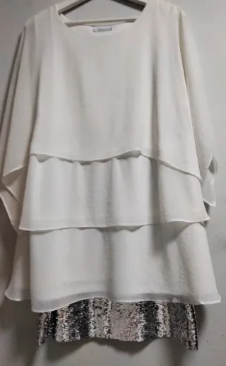 Vestido blanco con volantes