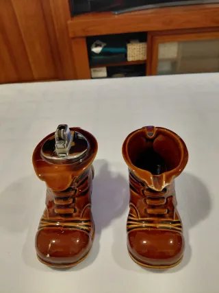Mechero y Cenicero Vintage Botas Años 70