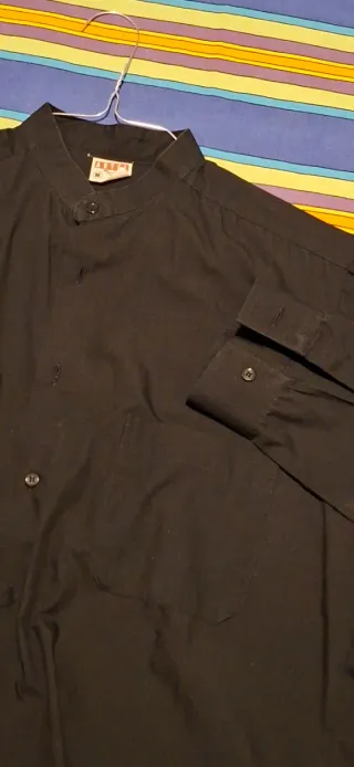 Camisa Negra Cuello Mao