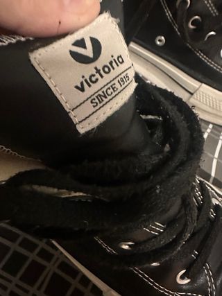 Zapatillas Victoria plataforma negras