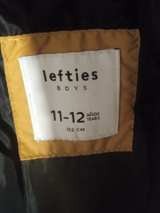 Chaqueta acolchada amarilla con capucha