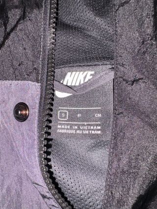 Chaqueta cortavientos Nike Swoosh
