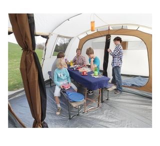 Tienda de campaña familiar beige