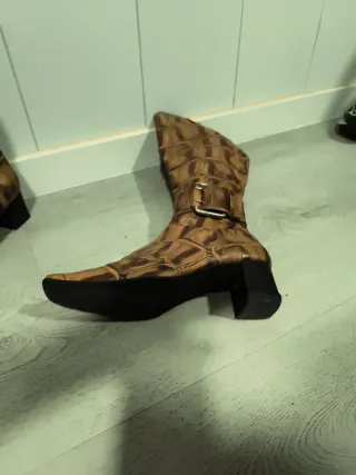 Botas Petusco Piel Cocodrilo Marrón