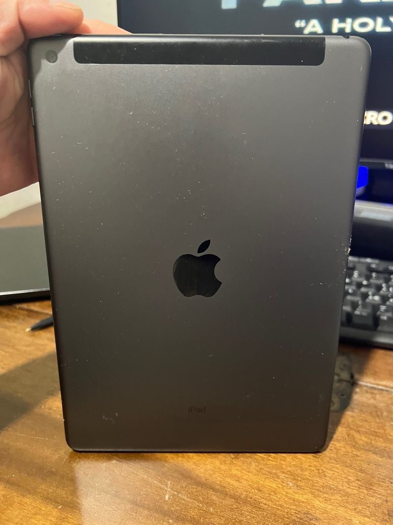 iPad 8ª Gen 32GB Wi-Fi + Cellular Plata afbeelding 2