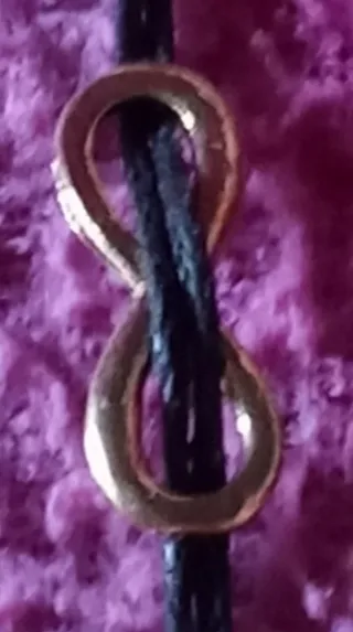 3 PULSERAS FINAS CON DISEÑOS VARIADOS:1X1€