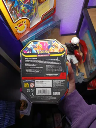 Lata Pokémon Charizard Y