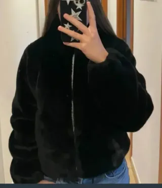 Chaqueta pelo Pull & Bear negra