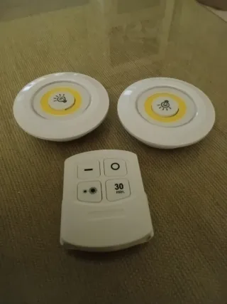 2 Luces LED con Mando a Distancia