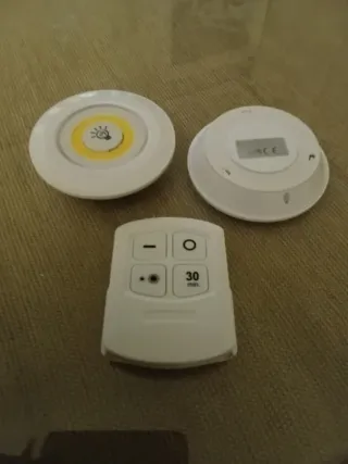 2 Luces LED con Mando a Distancia