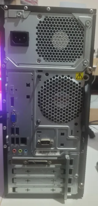 Torre PC Lenovo i3-4150