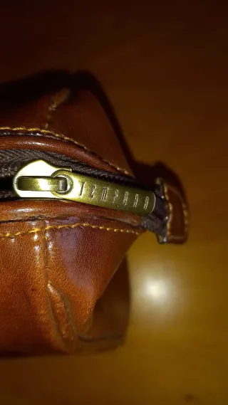 Beauty case in pelle marrone