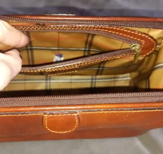 Beauty case in pelle marrone