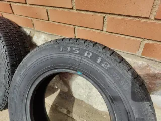 Neumáticos Pirelli "12