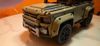 Lego Technic Land Rover Defender 42110