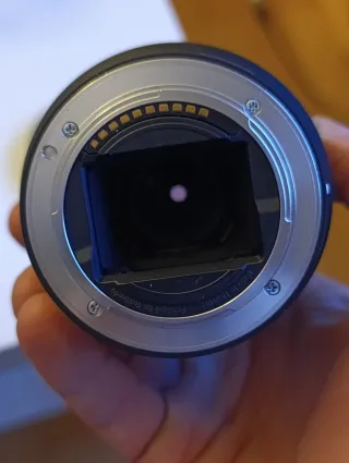 Objetivo Sony FE 3.5-5.6/28-70 OSS